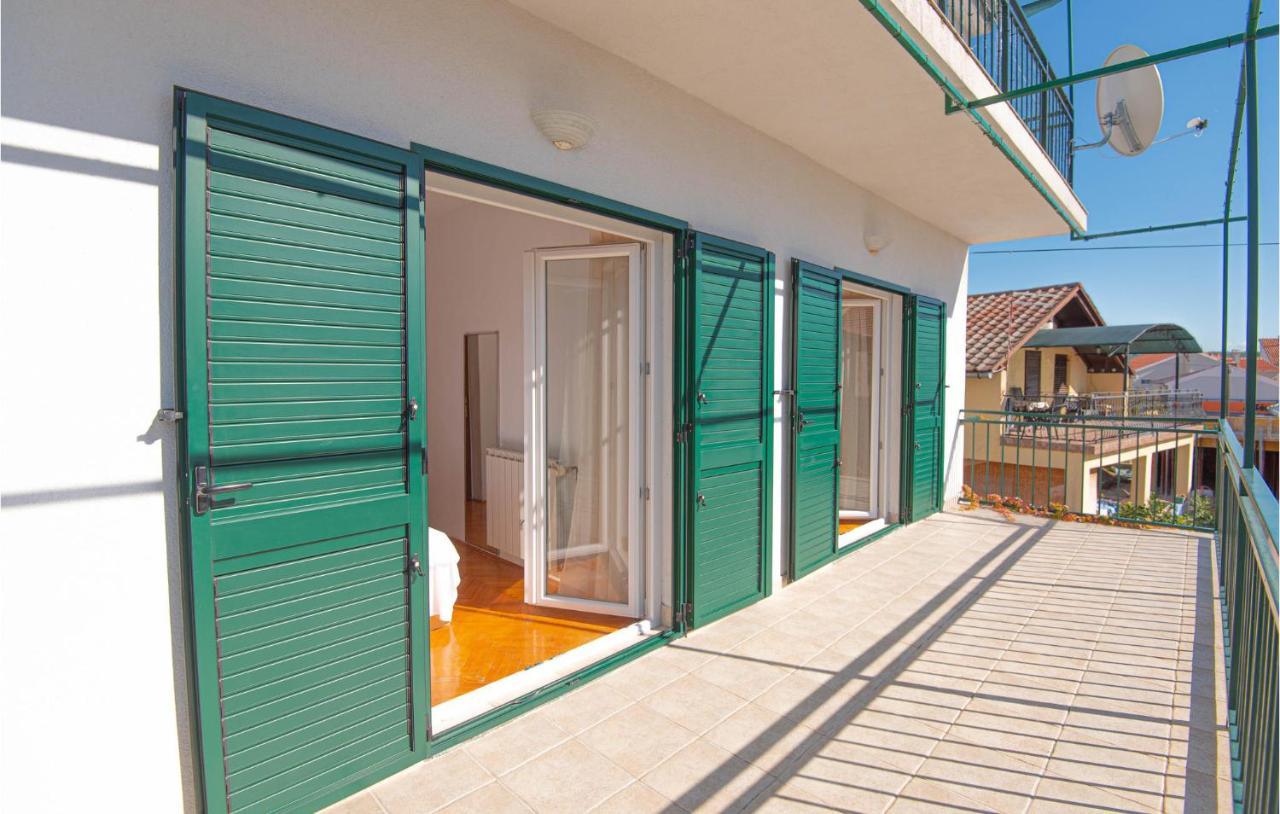 3 Bedroom Lovely Apartment In Brodarica Brodarica  Exterior photo